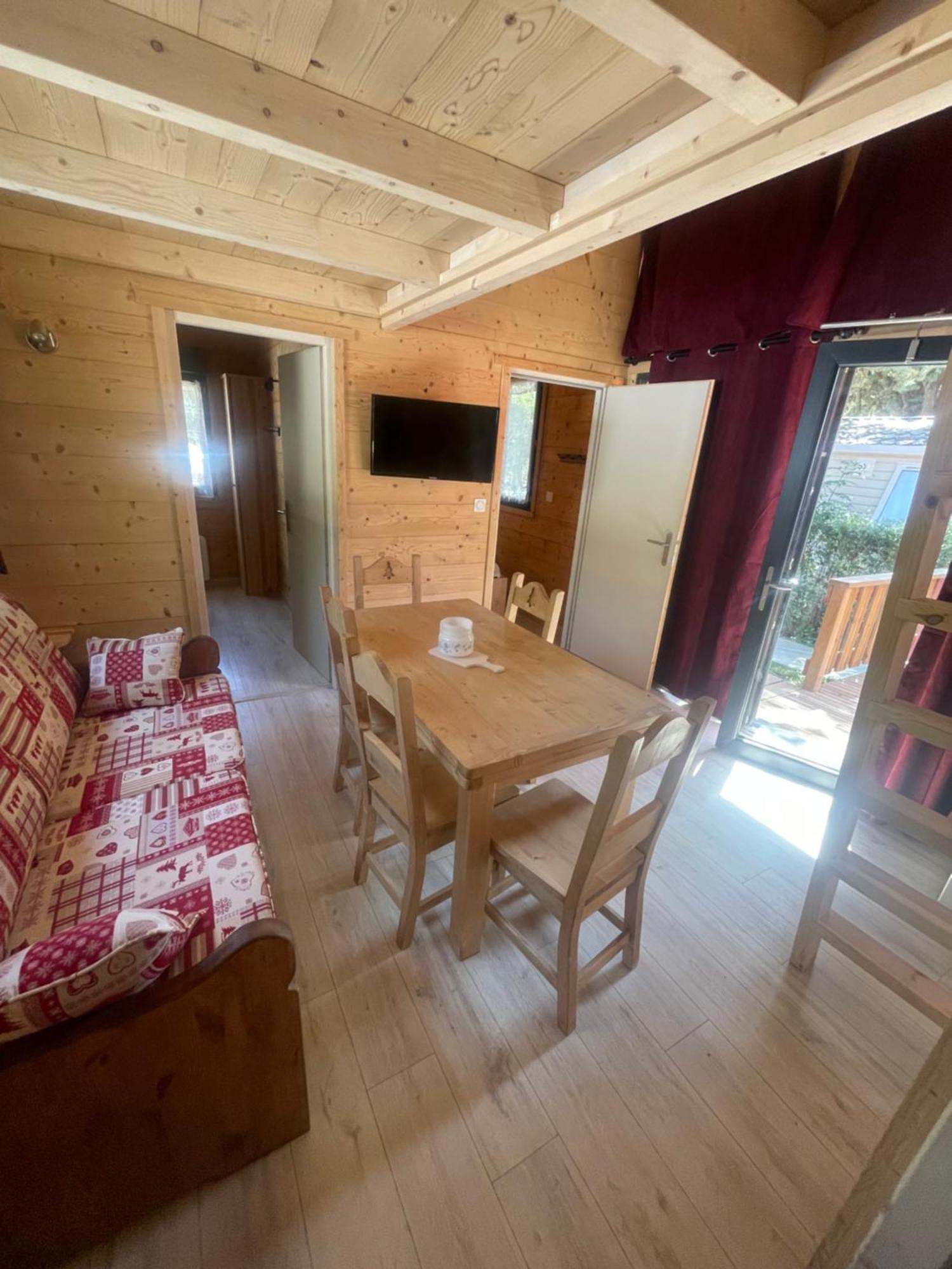 Camping L'Enclave Mobil-Home Estavar Eksteriør billede